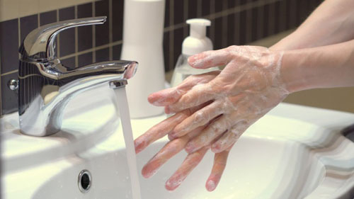 right-technique-good-hand-hygiene-protect-yourself-from-germs-covid19-coronavirus-close-up-view_122935-561.jpg