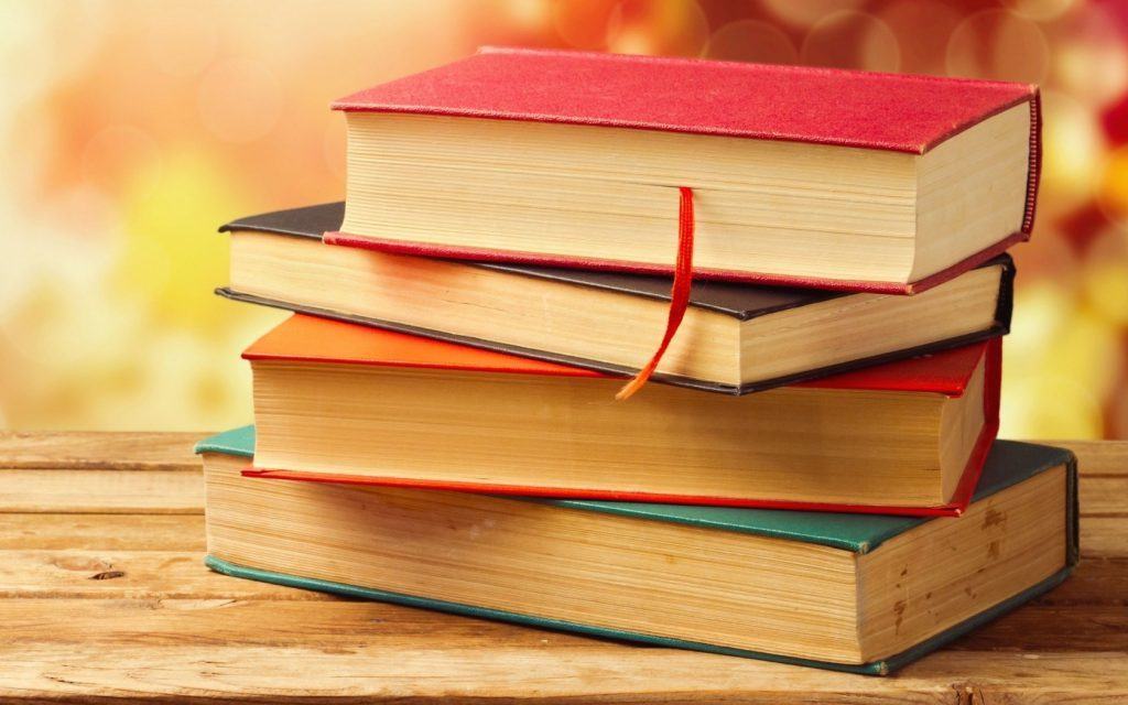 top 10 books every college student read 1024x640 site